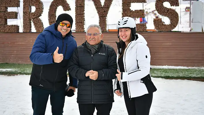 Başkan Büyükkılıç, Erciyes'te yerli yabancı turistlerle buluştu