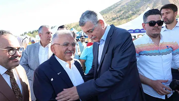 Büyükkılıç, festivalde vatandaşlarla buluştu