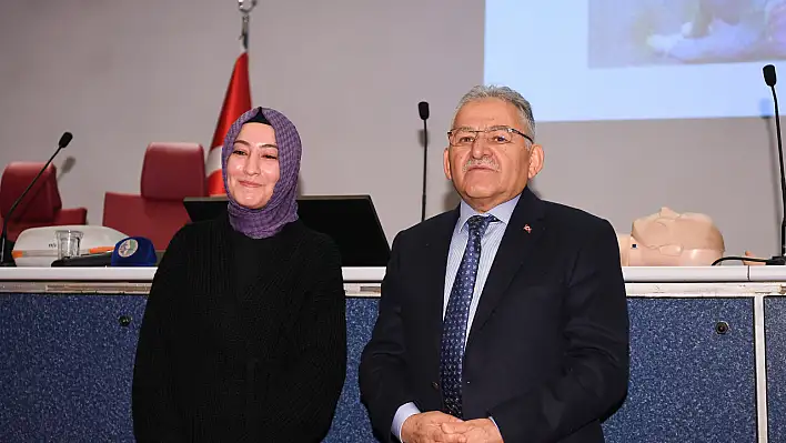 Başkan Büyükkılıç, ilk yardım eğitim seminerine katıldı