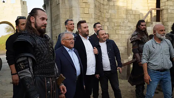 Başkan Büyükkılıç İstanbul'da: Bakın nereyi ziyaret etti?