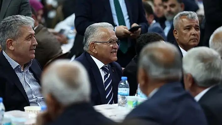 Başkan Büyükkılıç muhtarlarla bir araya geldi!