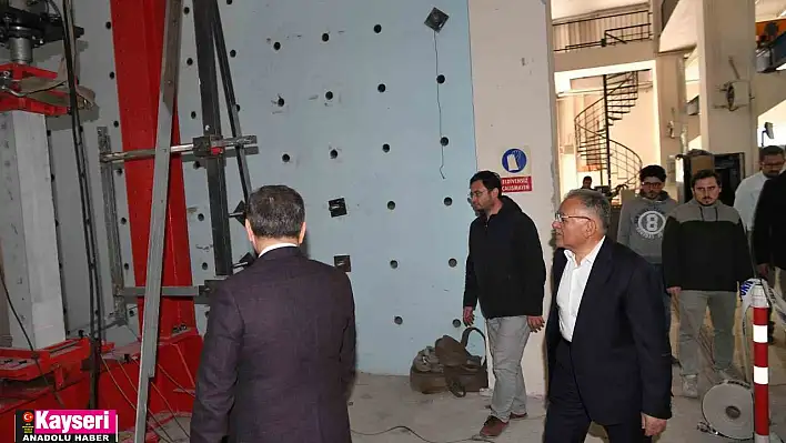 Büyükkılıç'tan Deprem Araştırma Laboratuvarı'na ziyaret