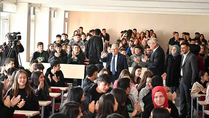 Başkan Büyükkılıç'tan öğrencilere bir müjde daha - Ulaşım desteği sağlanacak!