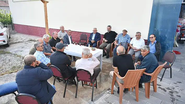 Başkan Büyükkılıç Vatandaşlarla Bir Araya Gelmeye Devam Ediyor