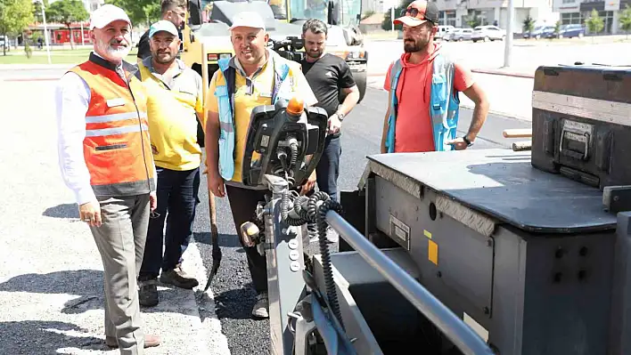 Çolakbayrakdar'dan Kocasinan için asfalt çalışmaları