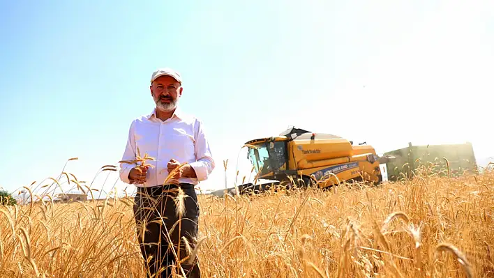 Başkan Çolakbayrakdar: ''Bizim için tarım sadece üretim demek değil...'' diyerek açıkladı