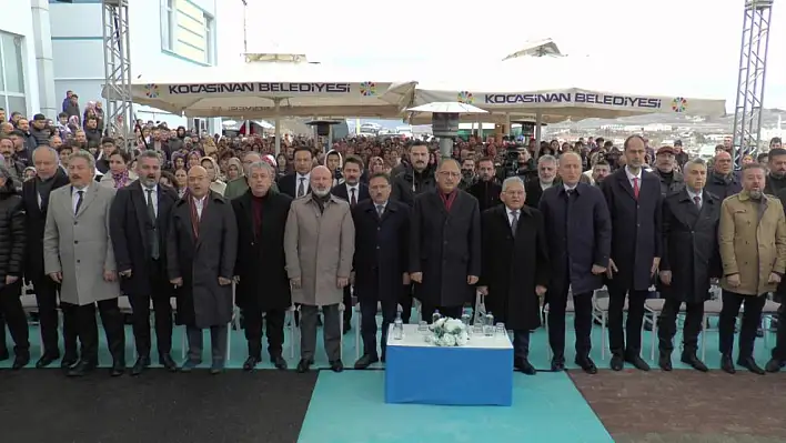 Başkan Çolakbayrakdar, 'İmar planlarına uygun yapılaşmaya başladık.'