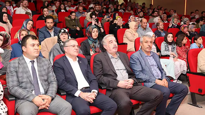 Başkan Özdoğan: 'Bize düşen onların yanında olmak'