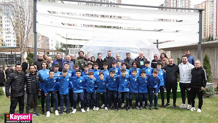 U14 takımı Mersin'e uğurlandı