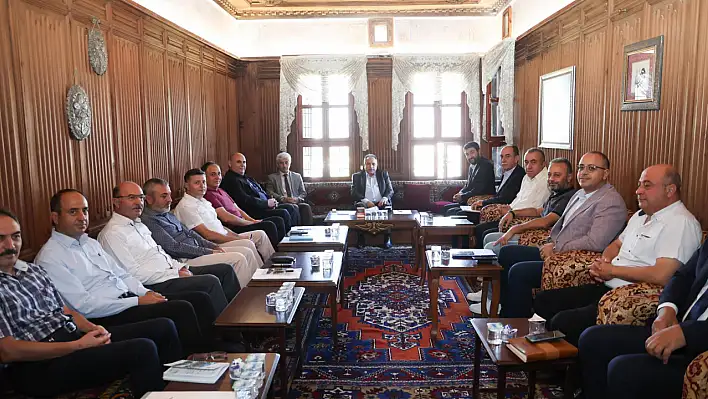 Başkan Yalçın ve Yardımcıları Yaman Dede Konağı'nda neler konuştu?