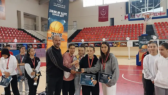 Basketbol Gençlik Kupası'nda Kayseri Zaferi!