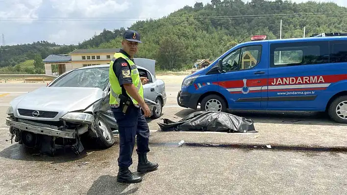 Bayram ziyareti dönüşü feci kaza: 1 ölü, 4 yaralı