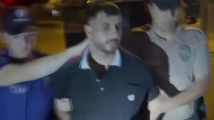 Bekçiler şüphelendikleri şahsı durdurdu: 24 yıl hapis cezasıyla arandığı ortaya çıktı!