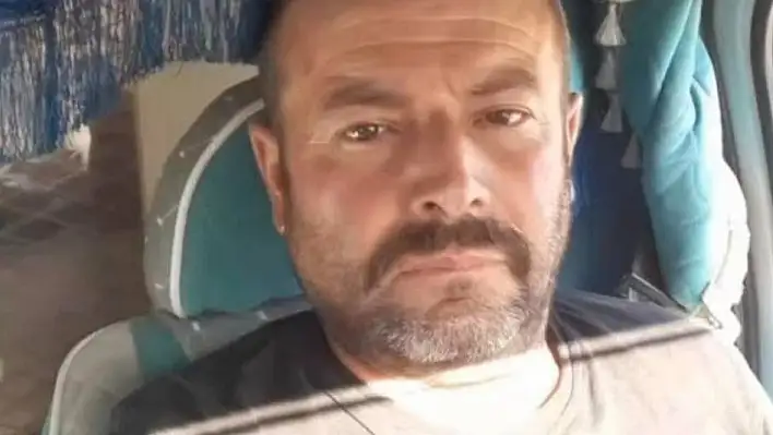 Belediye önünde kendini ateşe veren şahıs hayatını kaybetti!