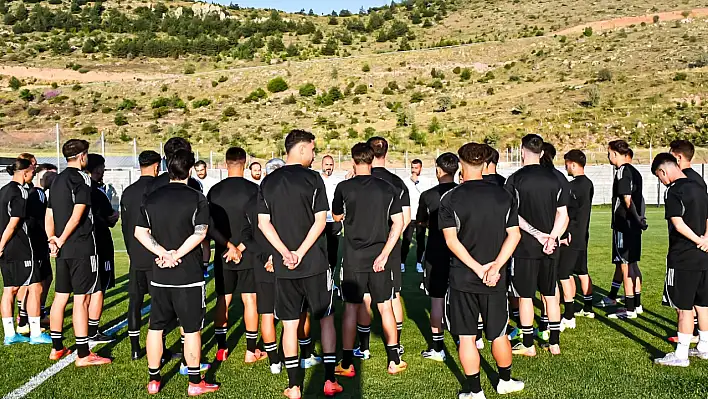 Bir devir kapandı! Kayseri temsilcisinde 22 futbolcu ile yollar ayrıldı