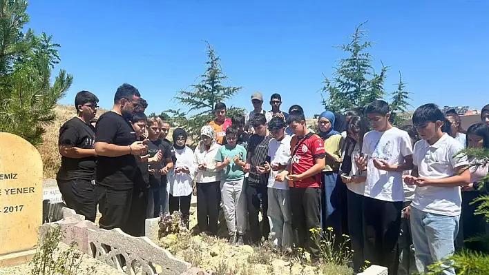 Bir sınıfa sığmayan sevgi: Öğrencilerden büyük vefa!