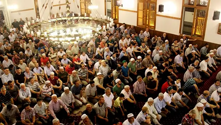Bu haftanın Cuma Hutbesi konusu 'Hucurât Sûresi: Erdemli Bir Toplumun İnşası' (18 Nisan Cuma)