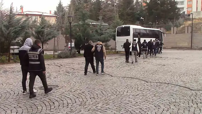 7 ilde eş zamanlı operasyon: 16 şüpheli yakalandı!