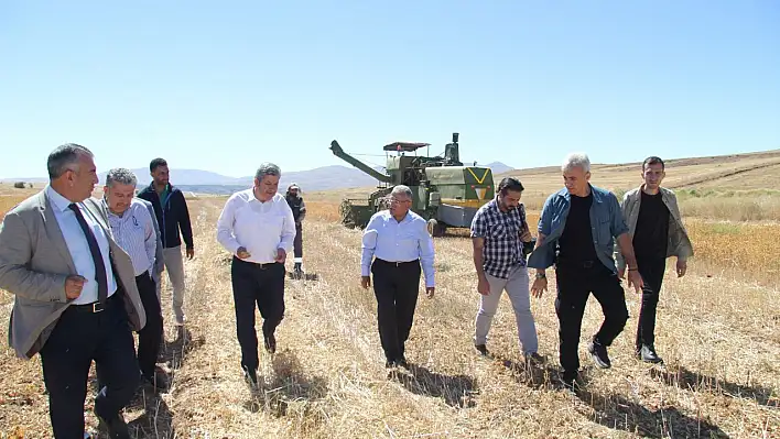 Bünyan'da aspir hasadını başkanlar yaptı