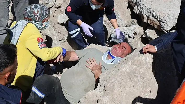 Bünyan'da deprem tatbikatı: Gerçeği aratmayan görüntüler!