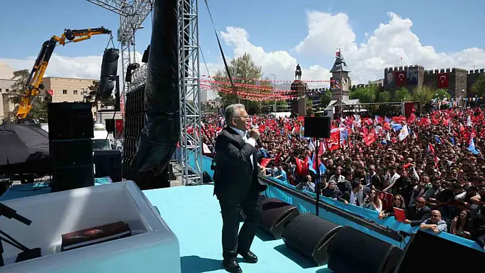 Büyükkılıç, 'Cumhurbaşkanımıza daha fazla sahip çıkacağız'