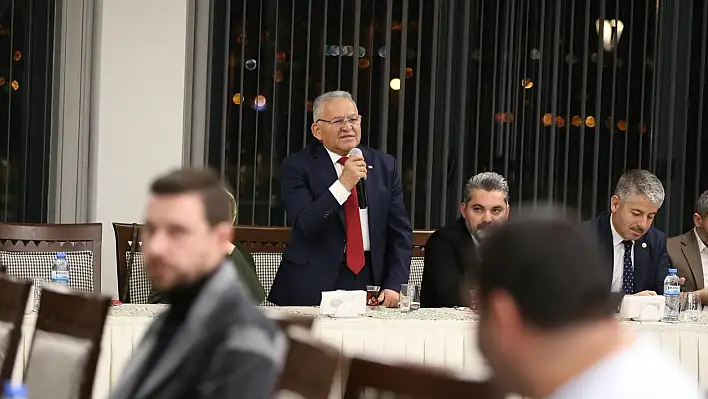 Büyükkılıç: 16 ilçe Belediye Başkanı kardeşimizle el ele veriyoruz