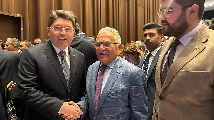 Büyükkılıç Ak Parti Genişletilmiş İl Başkanları toplantısına katıldı