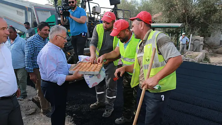 Büyükkılıç ilçelere çıkarma yaptı!