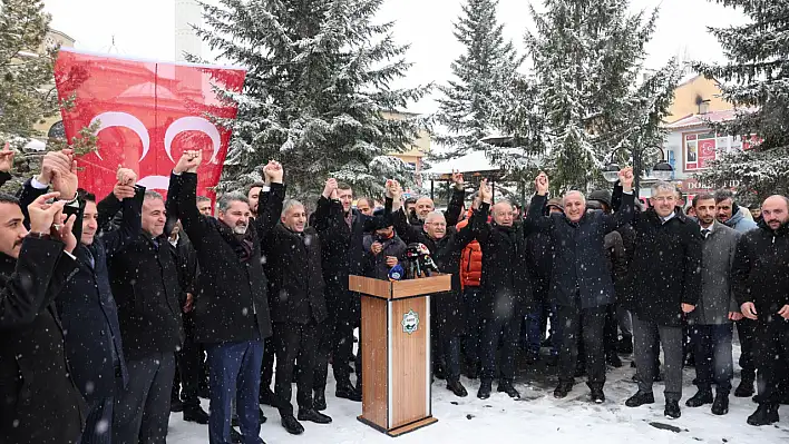 Büyükkılıç, Sarızlılara hizmet sözü verdi