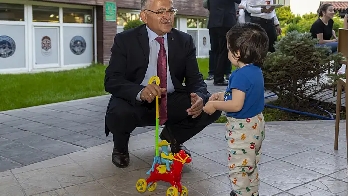 Büyükkılıç'tan annelere destek: Çocuk kreşi