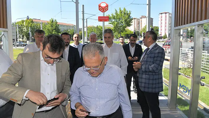 Büyükkılıç, tramvay yolculuğu yaptı