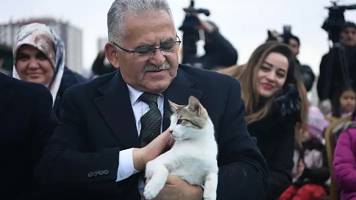 Büyükkılıç yoğun mesai harcıyor!