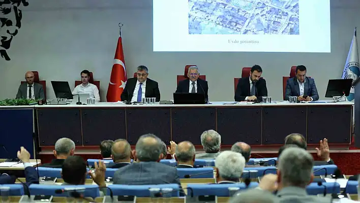 Büyükşehir Belediye Meclisi toplandı