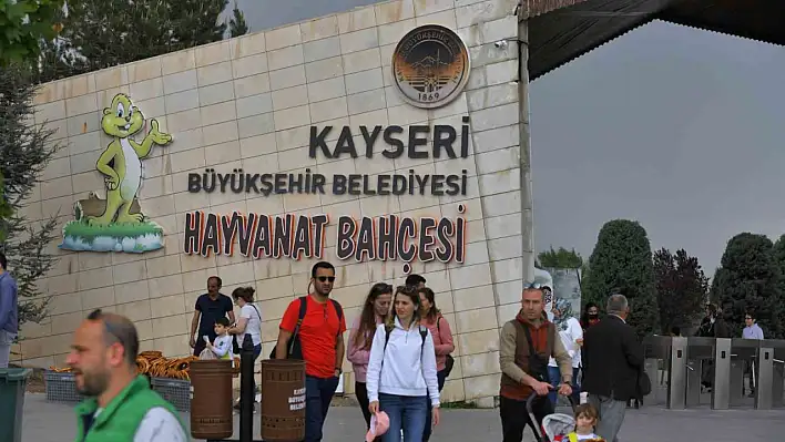 Hayvanat Bahçesine Kurban Bayramı'nda yoğun ilgi