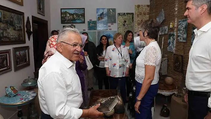 Büyükşehir'in sergisine yoğun ilgi