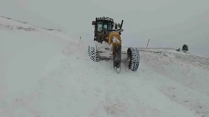 Kayseri'de 260 mahalle yolu ulaşıma açıldı!