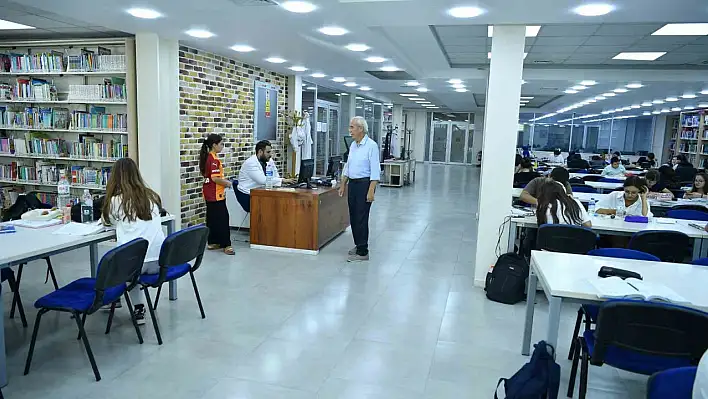 Kayseri Merkez Kütüphane'nin simgesi oldular!