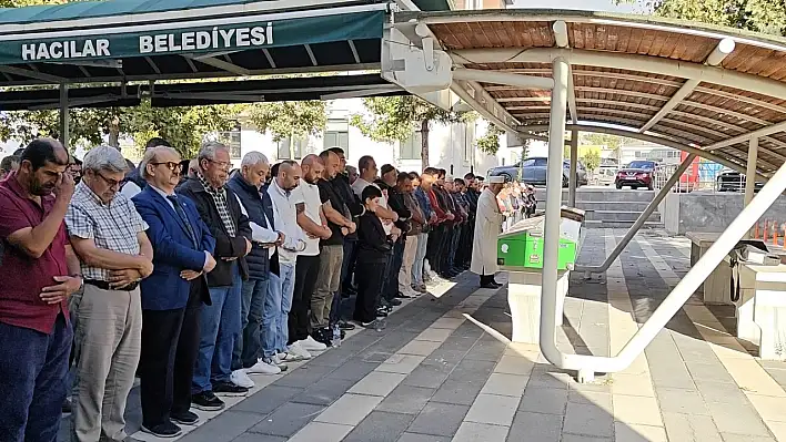 Cami çıkışında öldürülen karı-koca toprağa verildi!