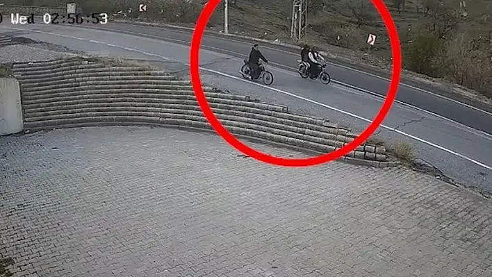 Cami aynı hırsızlar farklı: yakalandılar!