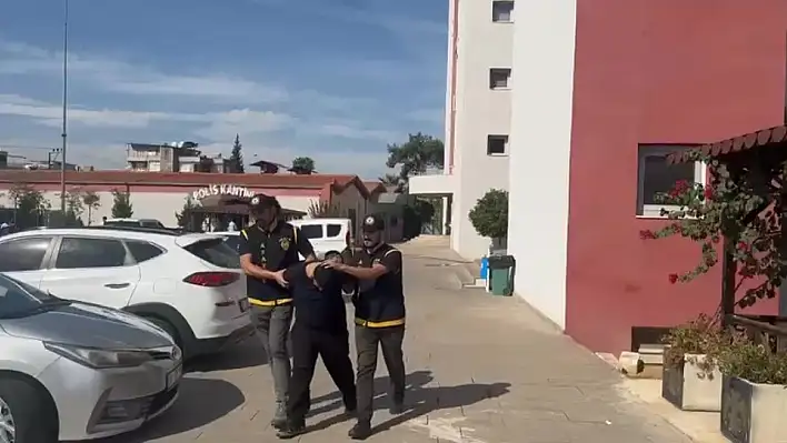 Adana'da polis aracına mermilerin isabet ettiği olayda yeni gelişme!