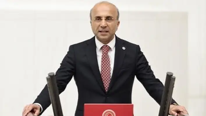 CHP'li Aşkın Genç: 'Zirai don felaketi üreticiyi yok olma noktasına getirdi'