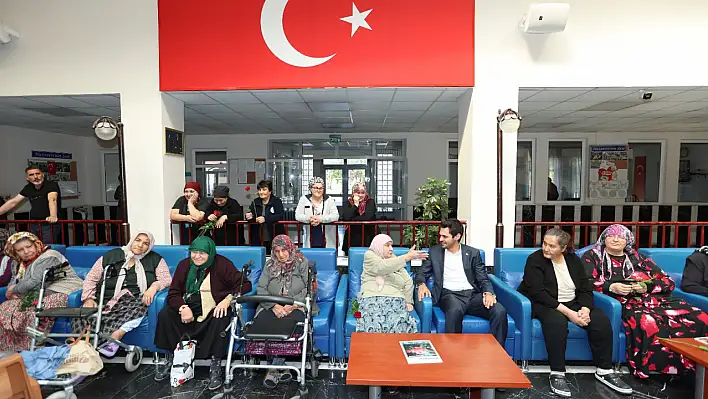 Çiçeği burnunda Gençlik Meclisi üyelerinden anlamlı ziyaret!