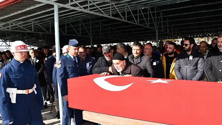 Cinayete kurban giden asker toprağa verildi...