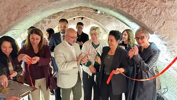 Cıngı'dan Kayseri'deki sanat faaliyetlerine dikkat çeken mesaj