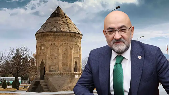 Cıngı'dan şaşırtan detay: Döner Kümbet'in motifleri gizli bir mesaj mı taşıyor?