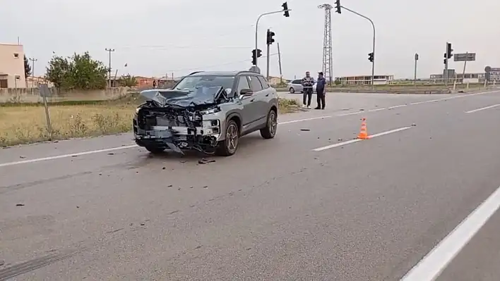 Cip ile motosiklet çarpıştı - Ağır yaralılar var!
