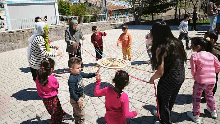 Çocukların favori oyuncağı raflardan indiriliyor! Bakanlık neden yasak getirdi?