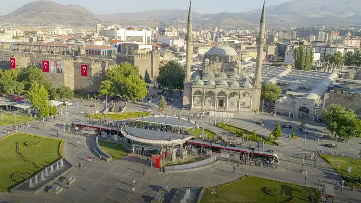 Cuma Hutbesi (11 Ağustos 2023) Kayseri namaz vakitleri