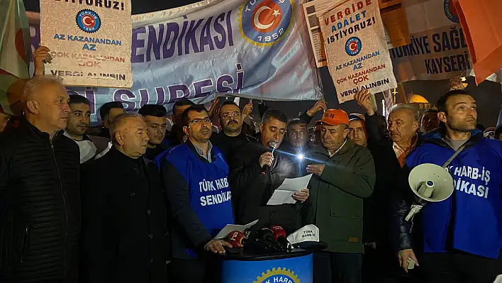 Cumhuriyet meydanı'nda protesto!