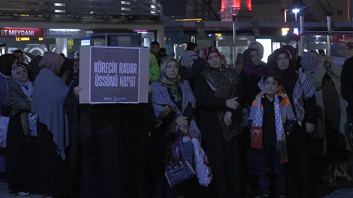 Cumhuriyet Meydanı'ndan 'teröre lanet' sesleri yükseldi!